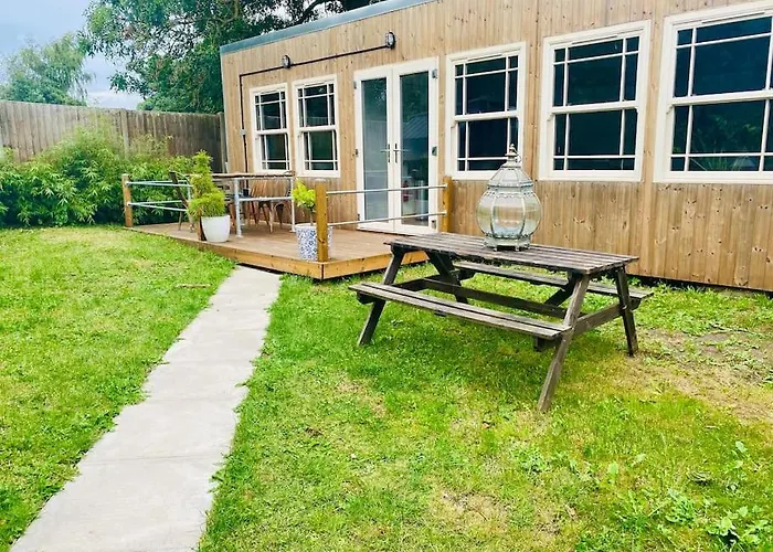 Gorgeous Wolds Hideaway