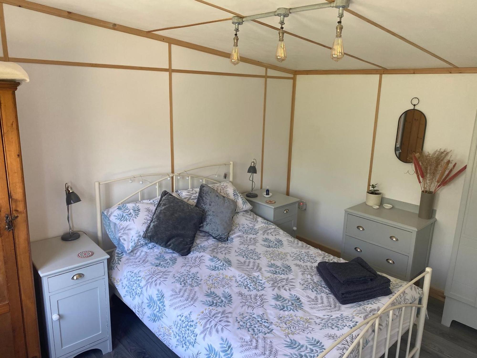Gorgeous Wolds Hideaway * Belchford